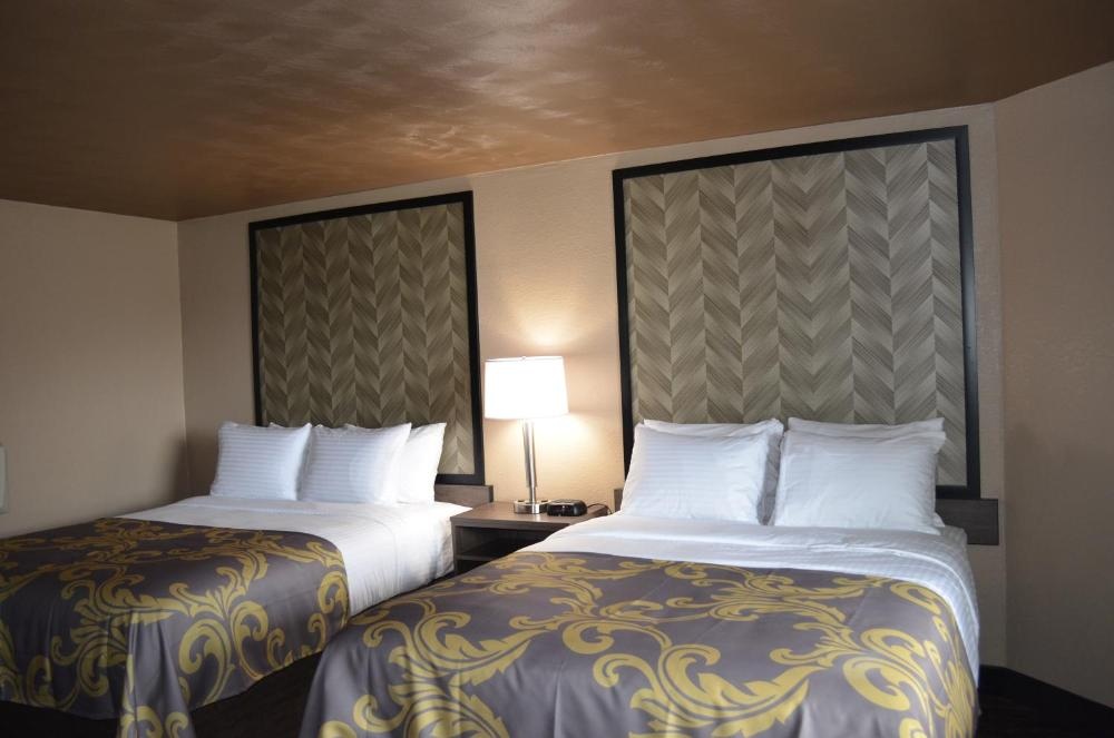 Aarya Hotel By Niagara Fashion Outlets