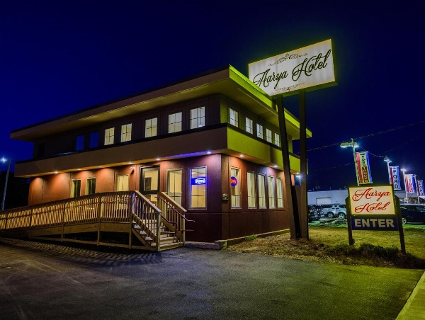 Aarya Hotel By Niagara Fashion Outlets image 2