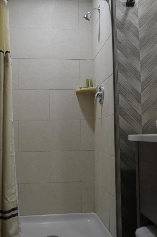 Aarya Hotel By Niagara Fashion Outlets image 39